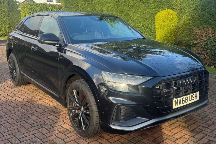 Audi Q8 