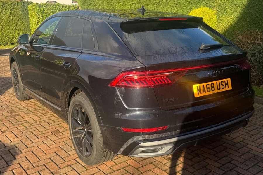 Audi Q8 