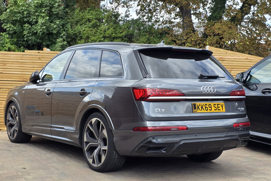 Audi Q7 